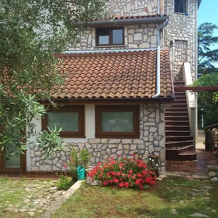 アパート Collins